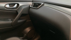 Nissan Qashqai 1.3 DiG-T N-Connecta 5dr Petrol Hatchback